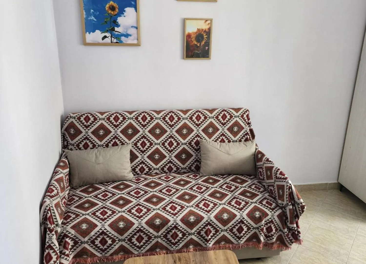 Sunflower Apartment Durres 0*,  Albania